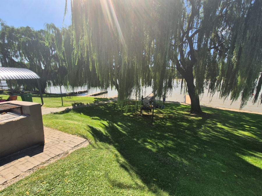 3 Bedroom Property for Sale in Edge On the Vaal Free State